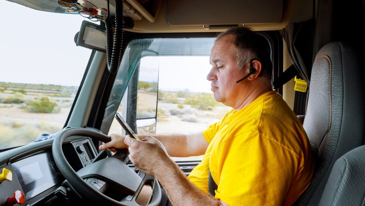 Truck driver using phone while driving