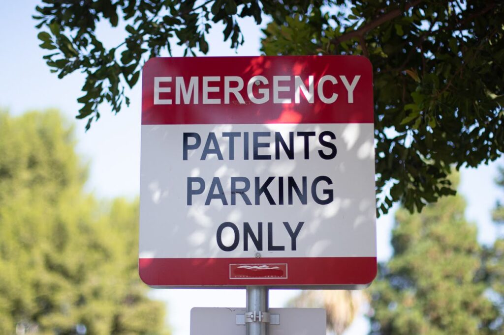 Sacramento, CA - Bicyclist Hit & Injured in Crash on Boxwood St at Calvados Ave