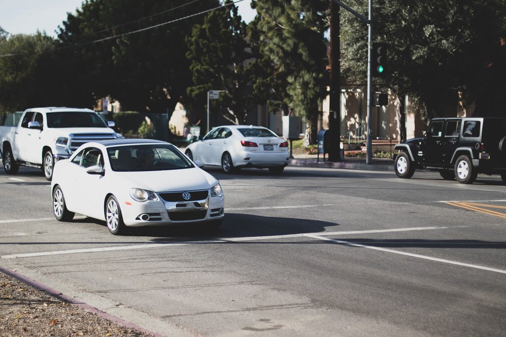 Sacramento, CA - Woman Hospitalized in Vehicle Crash on Hwy 50 at Howe Ave