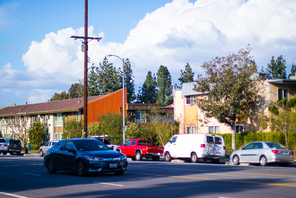 Sacramento, CA - Motorcyclist Hospitalized in Crash at Bradshaw & Florin Rds