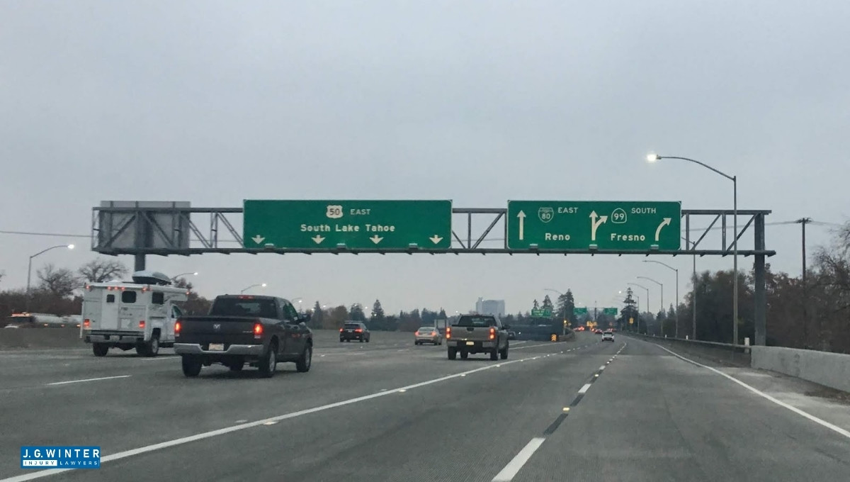 Sacramento, CA - Hyundai and Kia Involved in Crash on SR-99 Near I-5