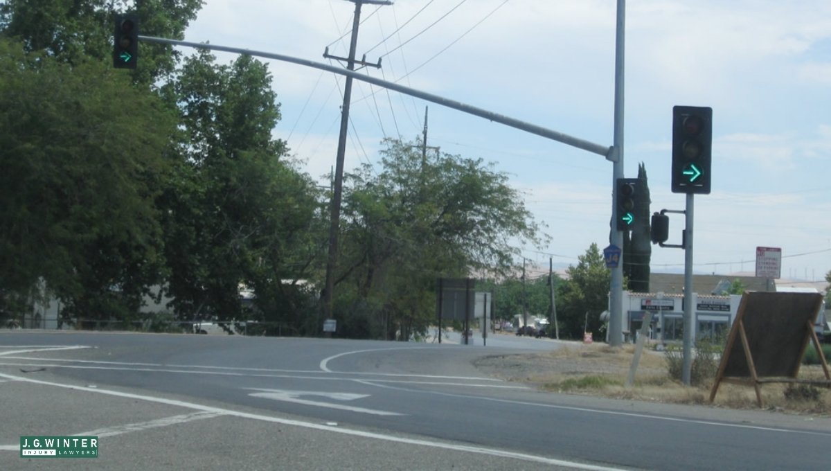 Brentwood, CA - Two Killed in Head-On Collision on Hwy 4