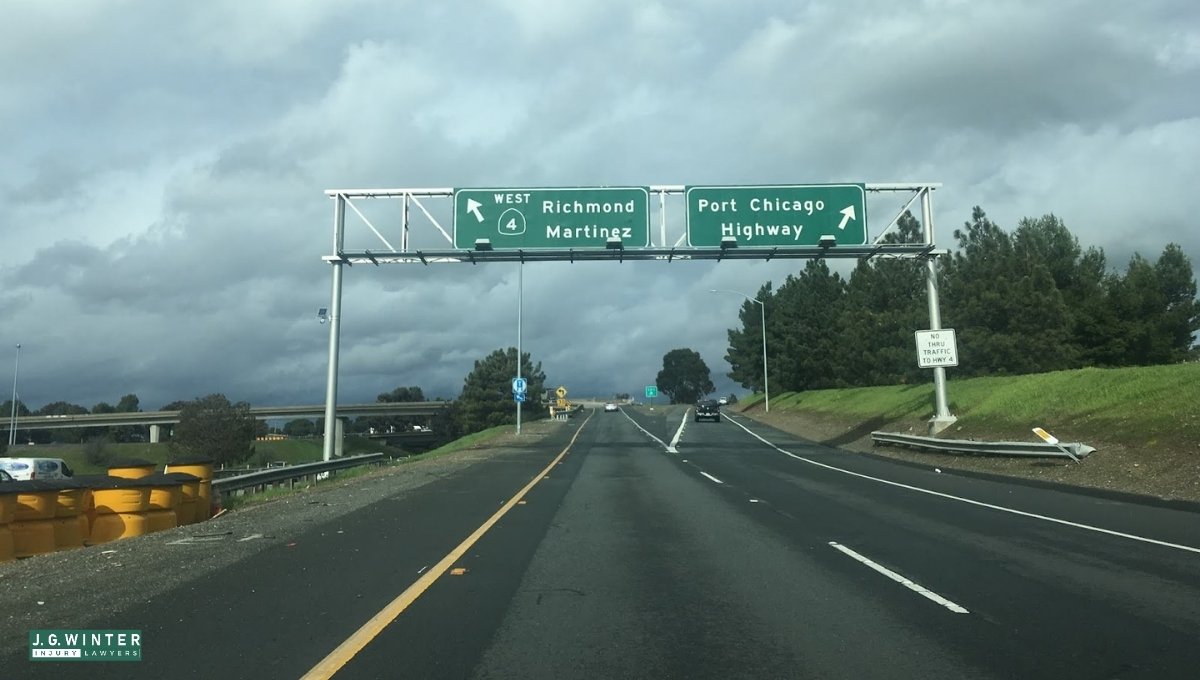 Concord, CA - One Injured in 2-Vehicle Crash on Highway 242