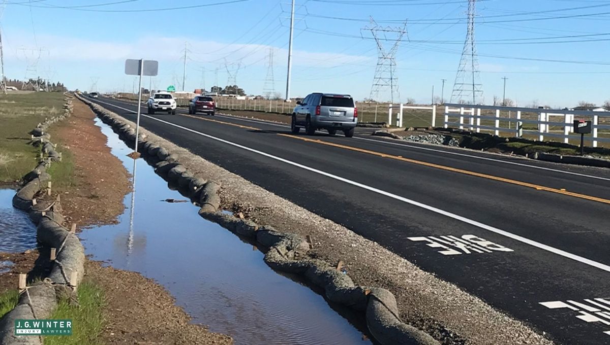 Elk Grove, CA - Motorcyclist Killed in Crash on Waterman Rd