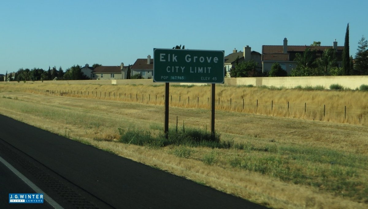 Elk Grove, CA - Four-Car Crash Reported on I-5 Near Elk Grove Blvd