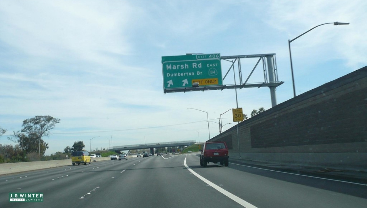 Menlo Park, CA - One Injured in Collision on US-101 South of Marsh Rd