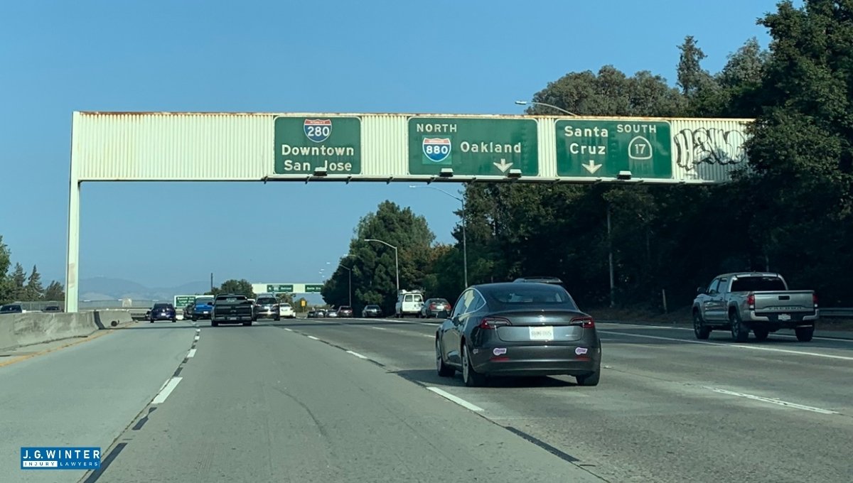 Oakland, CA - Motorcyclist Killed in Crash on I-880 Near Hegenberger Rd