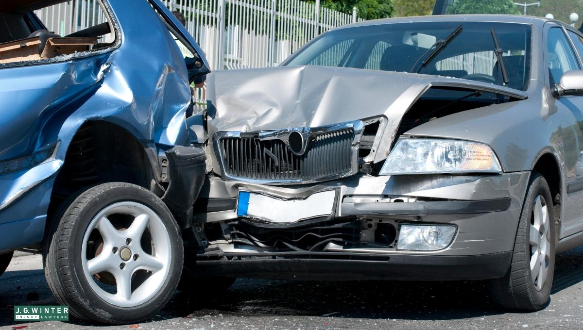 Oakland, CA - One Seriously Injured in Two-Vehicle Crash on Coolidge Ave
