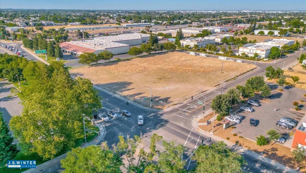 Sacramento, CA - Pedestrian Critically Injured in Crash on Norwood Ave