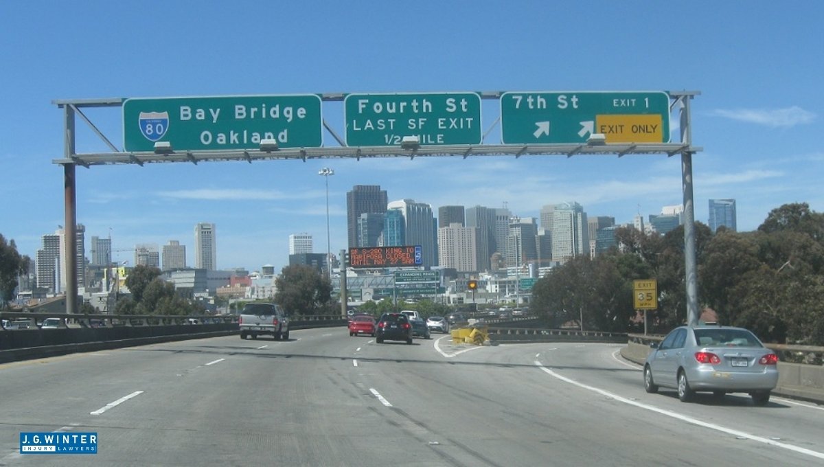 San Francisco, CA - Three-Vehicle Crash Reported on US-101 Transition to I-80