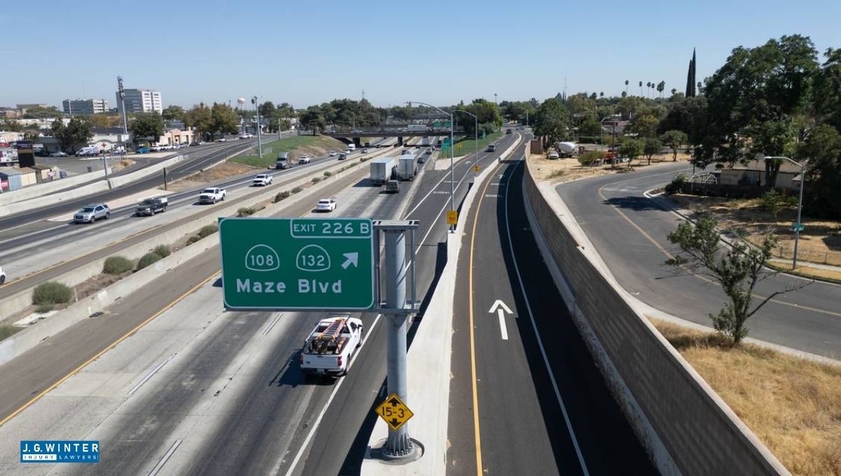 Modesto, CA - Two Killed in Head-On Crash on Highway 132