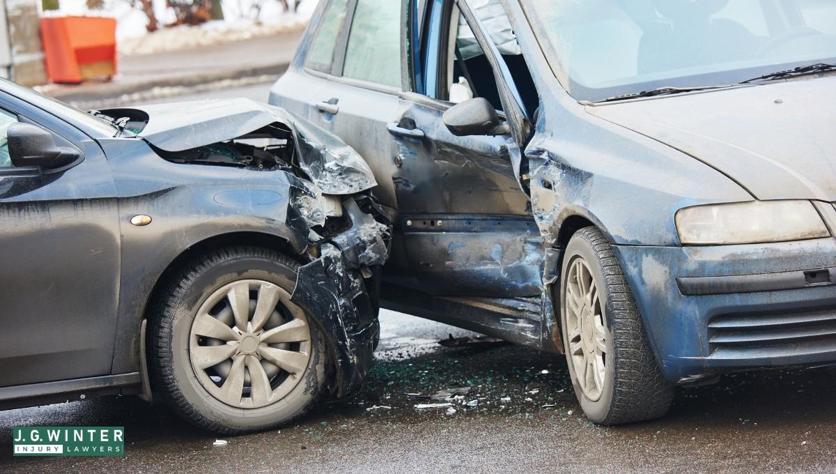 Citrus Heights, CA - Two Women Hurt in Crash on Auburn Blvd & Van Maren Ln