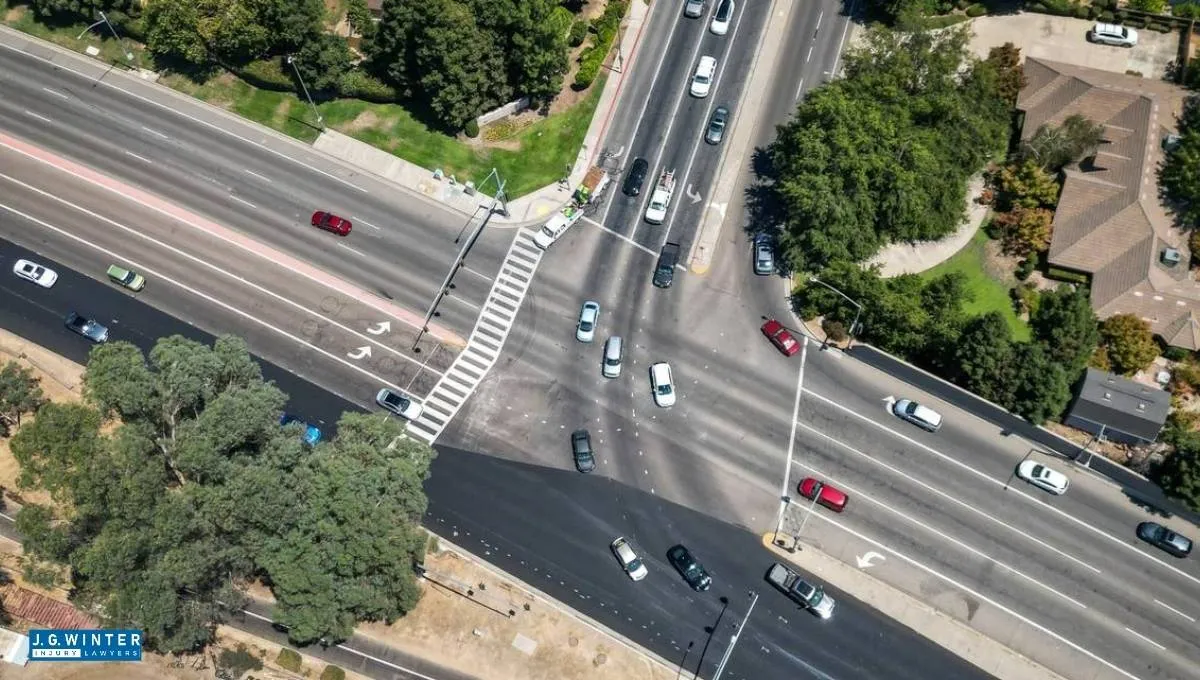 Fresno, CA - Pedestrian Killed in Crash on North Friant Rd