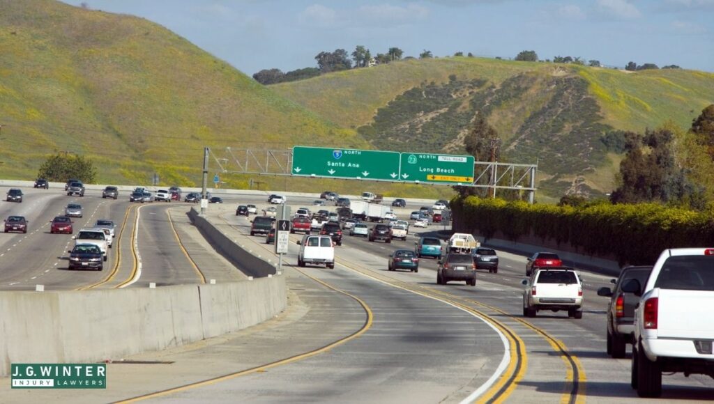 Mountain View, CA - Multiple Injured in Crash on US-101