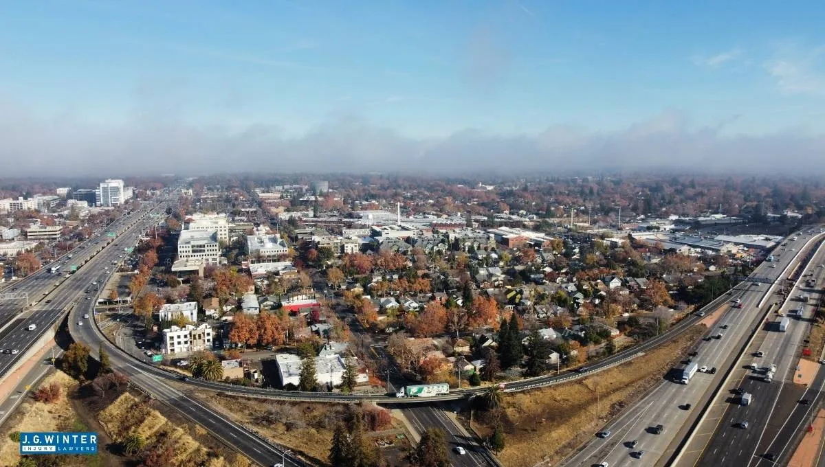 Sacramento, CA - Solo Vehicle Crash Reported on SR-160