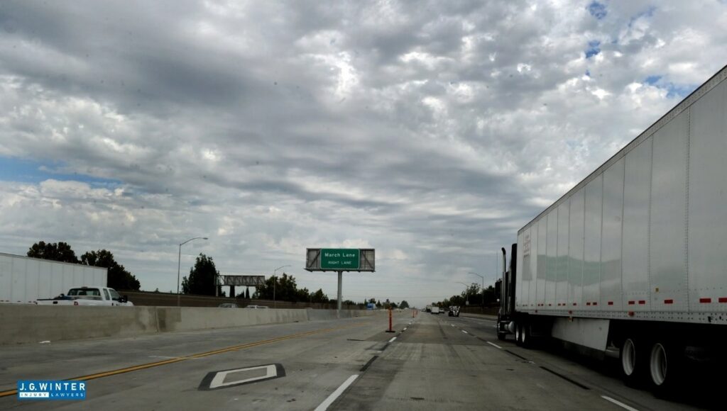 Stockton, CA- Box Truck, Cargo Van, Camaro & Cruze in Rollover on I-5