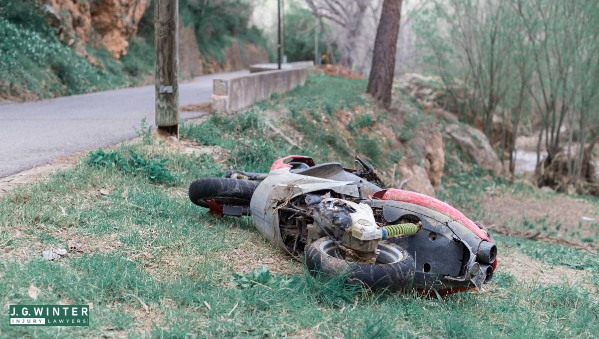 Citrus Heights, CA - Woman Injured in Motorcycle Crash on Brookhaven Way