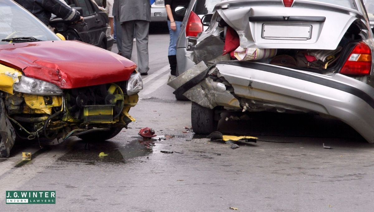 Fresno, CA - Multiple Injured in Five-Vehicle Crash on SR-180
