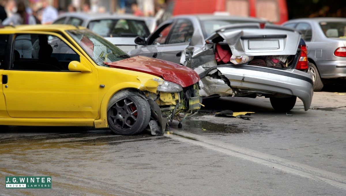 Martinez, CA - Minor Injuries Reported in Multi-Car Crash on I-680