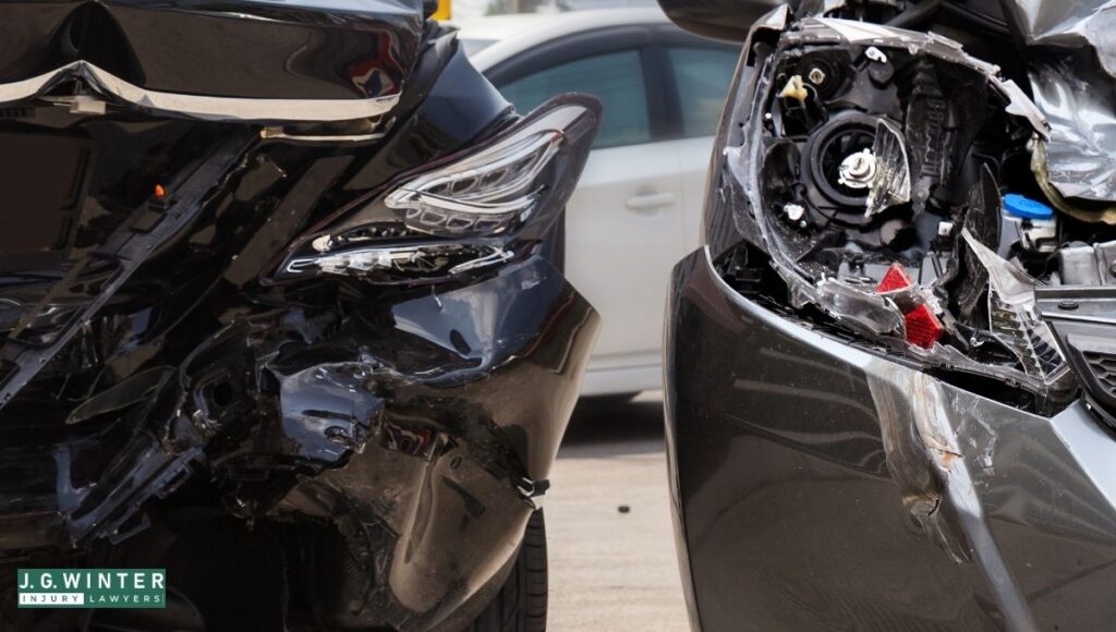 Redwood City, CA - One Injured in Crash at Bay Rd & Charter St