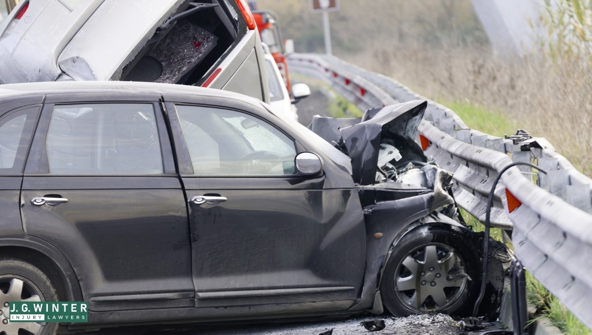 San Jose, CA - One Hospitalized in Multi-Vehicle Crash on Hwy 101