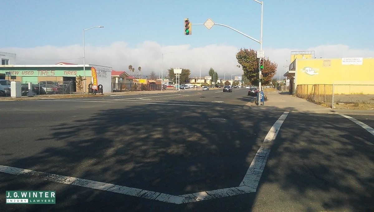 El Cerrito, CA - Injuries in Honda Accord & Toyota Camry Sedans Crash on I-80