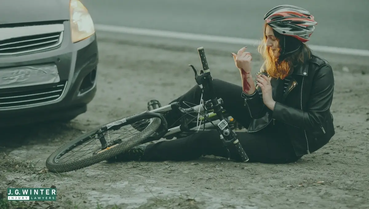 Sacramento, CA - Bicyclist Injured in Crash on Vulcan Dr Near Arden Way
