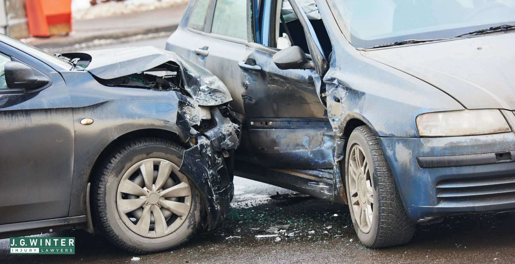 Bakersfield, CA - 1 Injured in Car Accident on Allen Rd at Palm Ave Yesterday
