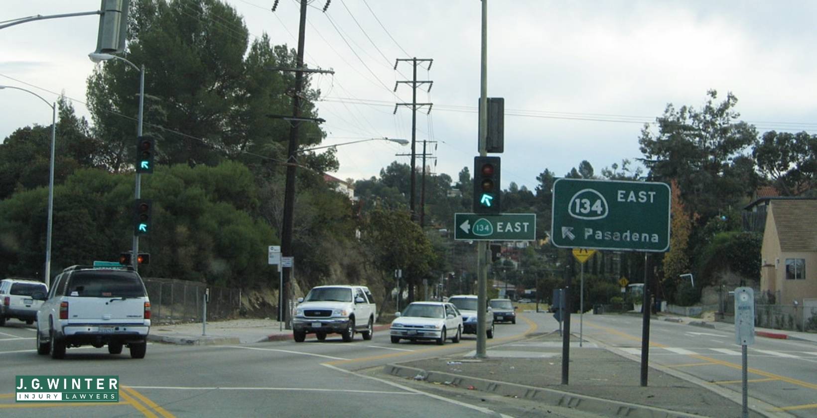 Los Angeles, CA - 1 Killed in Early Morning Truck and SUV Crash on SR-134 West at Cahuenga Blvd