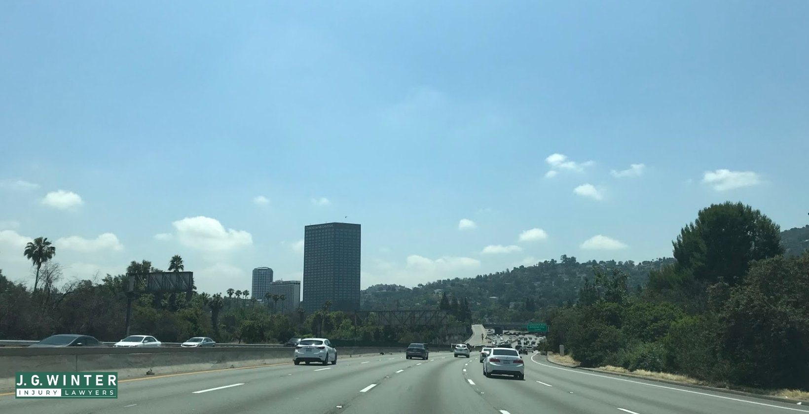 East Hollywood, CA - Motorcyclist Killed in Crash on Southbound 101 Freeway at Normandie Avenue