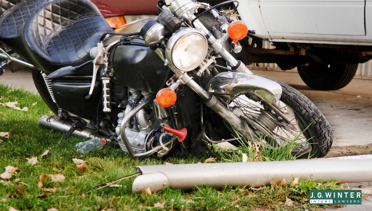 Fairfield, CA - Motorcyclist Seriously Injured in Motorcycle Crash on Pennsylvania Avenue