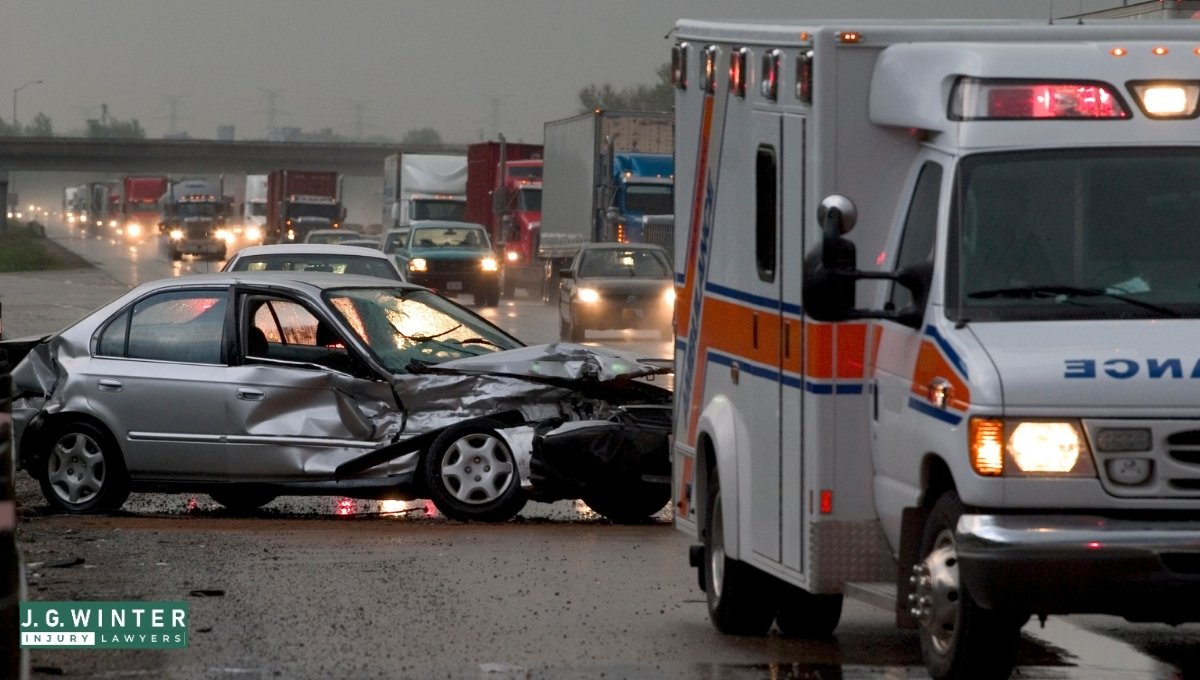 Hayward, CA - One Person Suffers Major Injuries in Four-Vehicle Crash on Southbound I-880