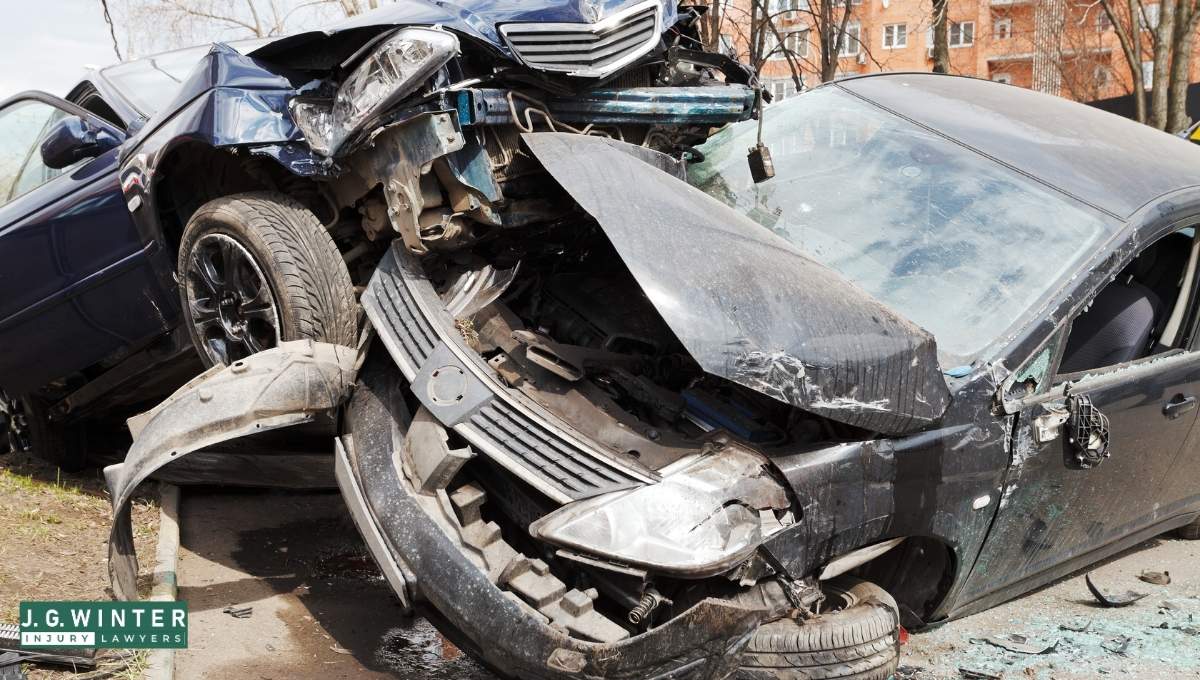 San Jose, CA - One Injured in Four-Vehicle Crash on Highway 101 near McKee Road