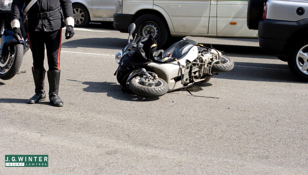 Motorcycle Crash on Hwy 85 Near Almaden Expwy Injures Rider